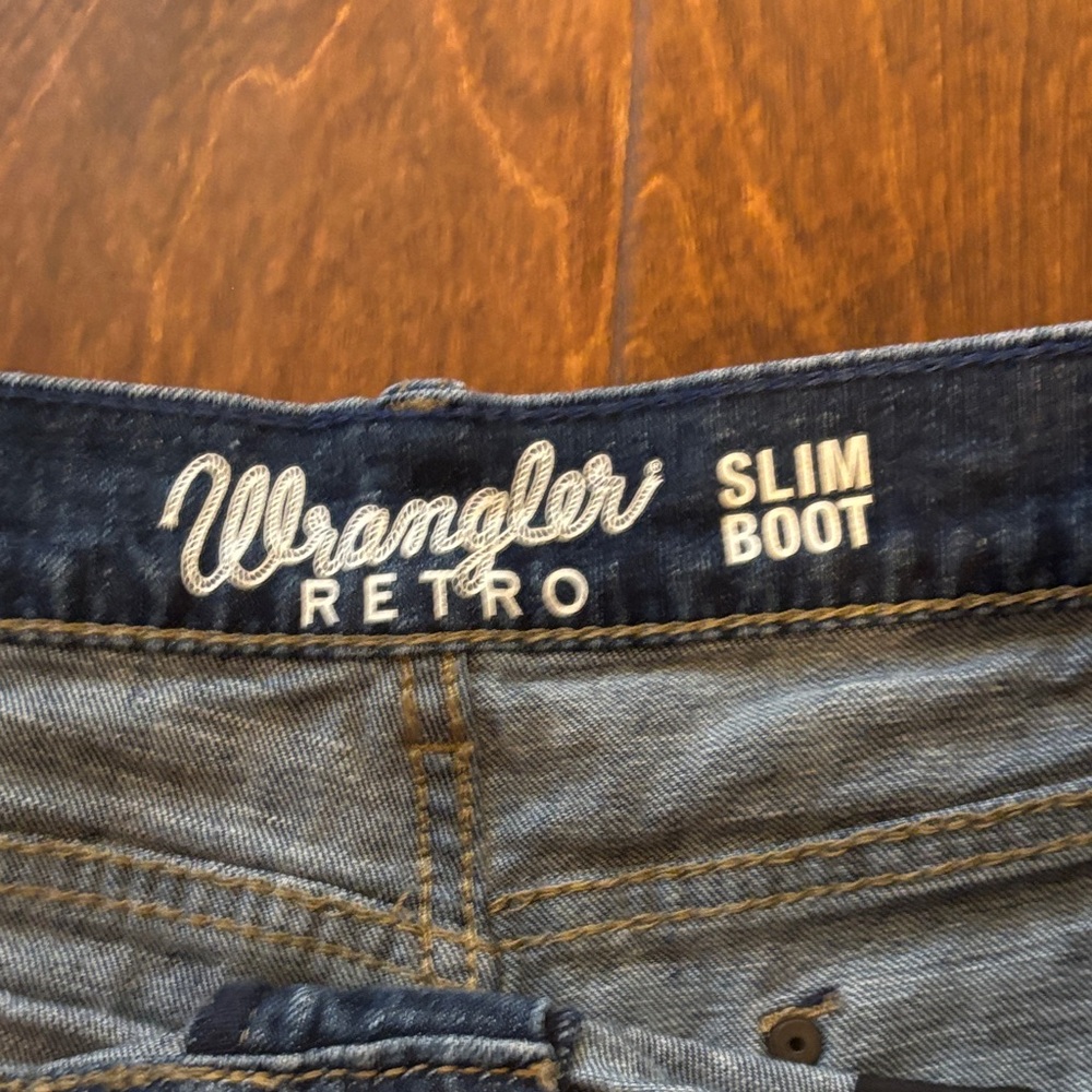 Wrangler Retro Slim Bootcut Jeans. Like new!!! 38x32 - Picture 4 of 6